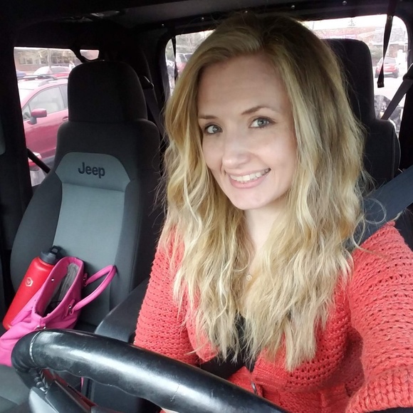 Meet your Posher, Laurie - Picture 4 of 7